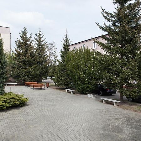 Hostel Dom Studenta Nr 1 Ans W Koninie Konin  Zewnętrze zdjęcie