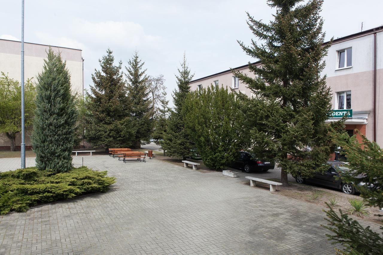 Hostel Dom Studenta Nr 1 Ans W Koninie Konin  Zewnętrze zdjęcie