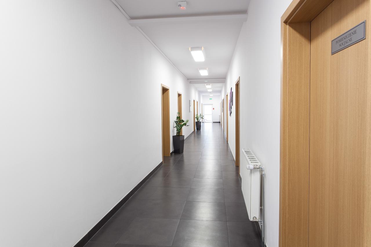 Hostel Dom Studenta Nr 1 Ans W Koninie Konin  Zewnętrze zdjęcie